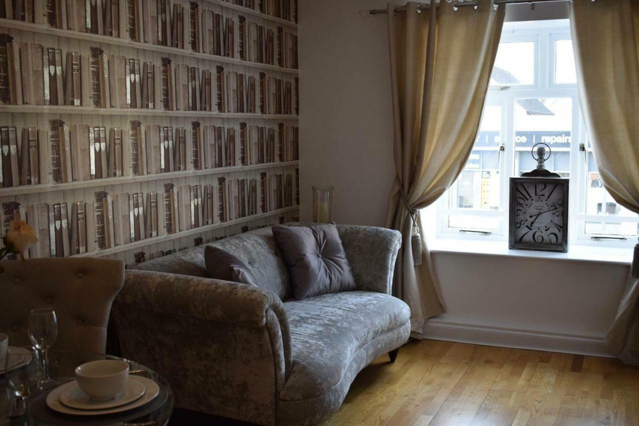 Luxury 2 Bed Apartment Witney Eksteriør billede
